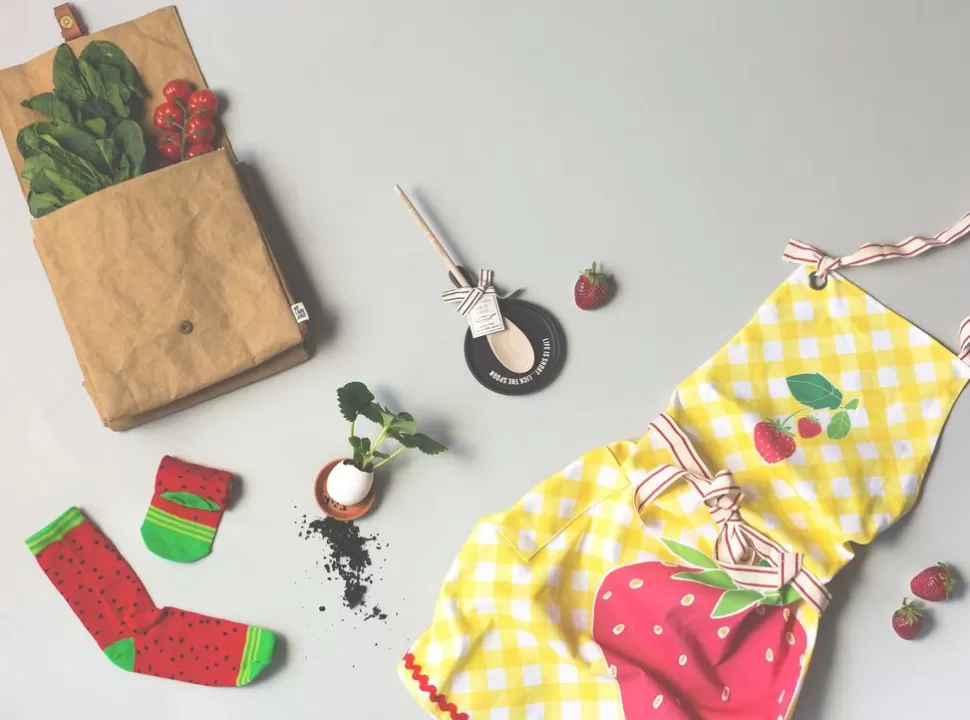 fruit_apron_in_basket_newtown_pickup_only_2.webp Online Origami Doll Fruit apron in basket (Newtown Pickup Only)