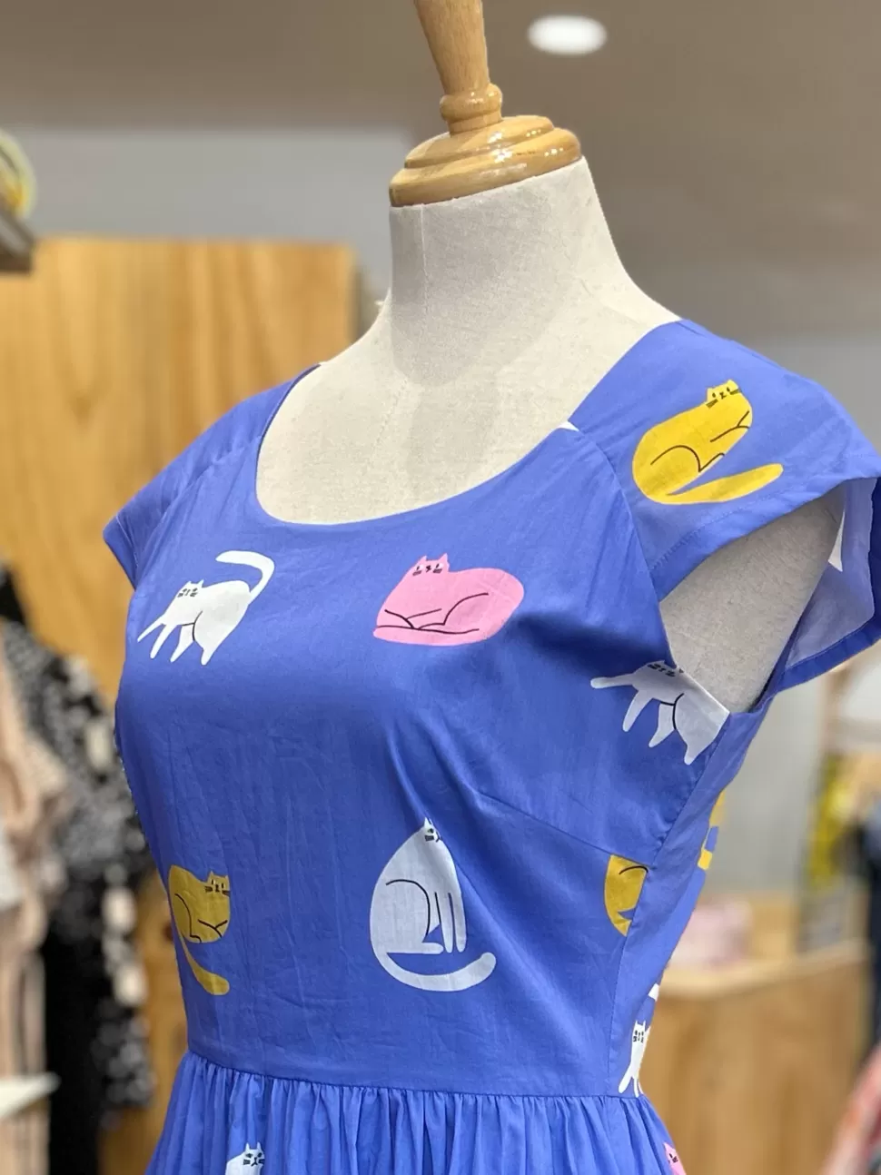 life_is_a_picnic_dress__house_cat_3.webp Sale Origami Doll Life is a Picnic Dress - House Cat