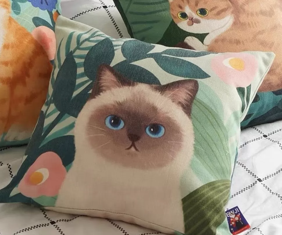 mewji_cat_cushion_covers_cm_x_cm_4.webp Cheap Origami Doll Mewji Cat Cushion Covers 45cm x 45cm